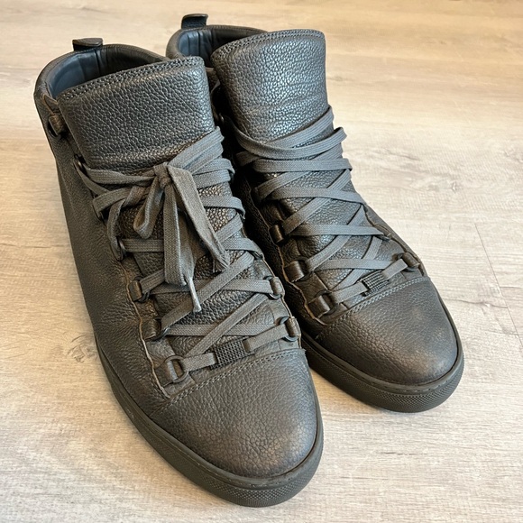 Balenciaga Gray High-Top Sneakers - Picture 2 of 5
